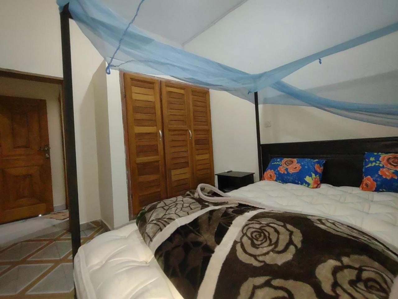 Residence Ton'S Yaoundé Екстериор снимка